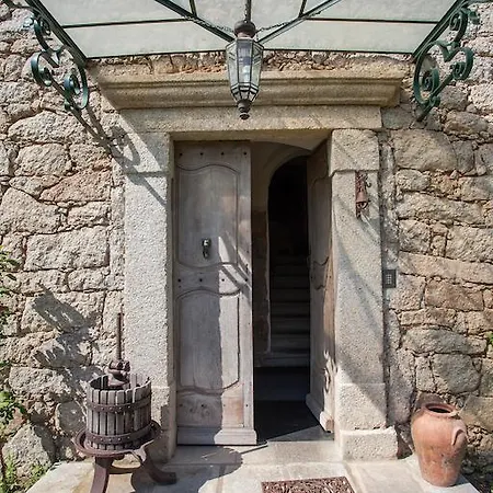 Carpe Diem Palazzu 2* Eccica-Suarella (Corsica)